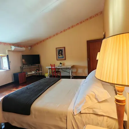 فندق مبيت وإفطار Liodoro 4*